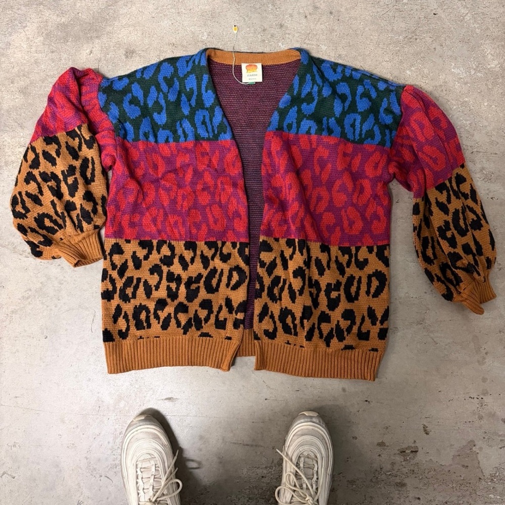 FARM Rio Mixed Print Ikat Dyed Leopard Print Balloon
Sleeve Cardigan Size M